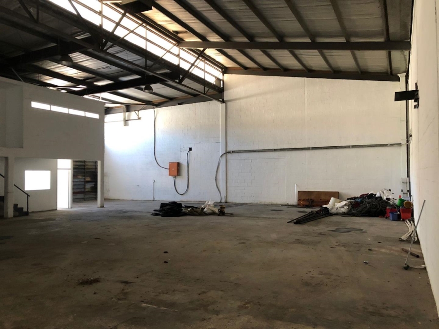 To Let Commercial Property for Rent in Retreat Western Cape